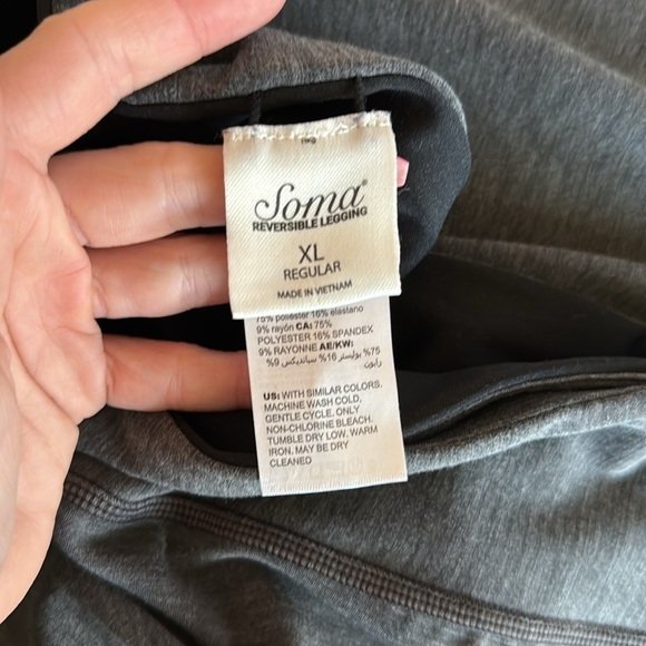 SOMA reversible black and grey leggings - Picture 9 of 11